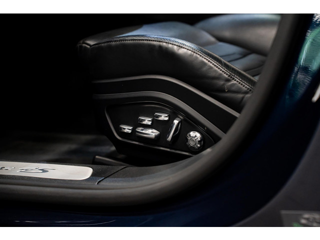 Foto 2 van Porsche Panamera 4S 4.0 Diesel V8 *BOSE / Panorama / 18-wegs Stoelen / Surround View / Stoelventilat