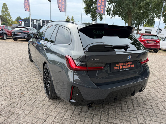 Foto 7 van BMW 3-serie Touring 330e xDrive,Pano, LED, M-sport Pro, M3 Stoelen, Virtual dash, elektrische haak,