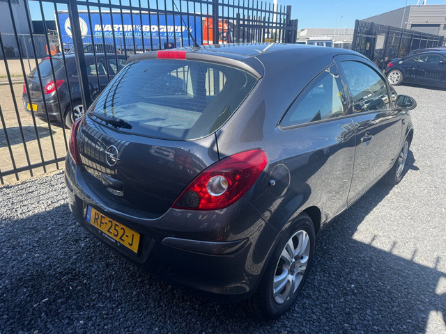 Foto 8 van Opel Corsa 1.2-16V Color Edition AIRCO!APK!LAGE KM!KOOPJE!