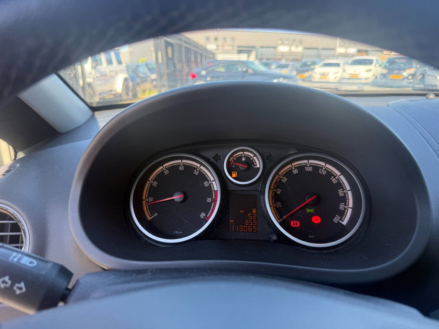 Foto 4 van Opel Corsa 1.2-16V Color Edition AIRCO!APK!LAGE KM!KOOPJE!