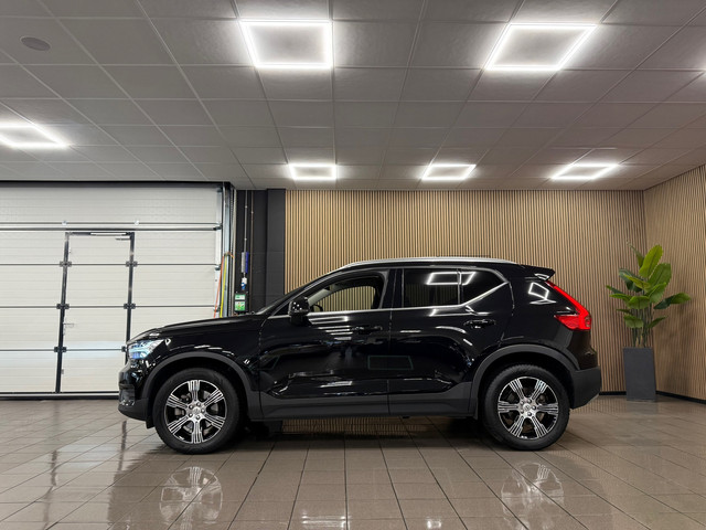 Foto 10 van Volvo XC40 2.0 B4 Inscription * Trekhaak / Camera / Stoel- Stuurverwarming / Leder / NL Auto *