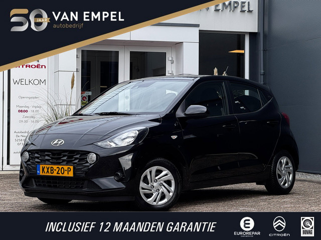 Foto 2 van Hyundai I10 1.0 Premium | Camera | Stoelverwarming | Navigatie by App | Climate control | Cruise Con
