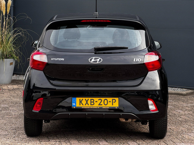 Foto 5 van Hyundai I10 1.0 Premium | Camera | Stoelverwarming | Navigatie by App | Climate control | Cruise Con