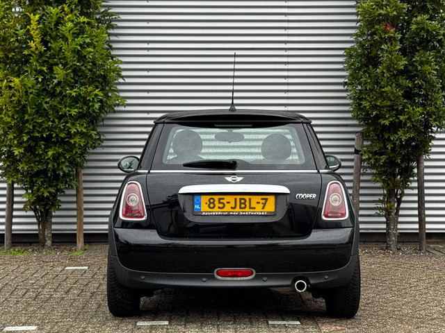 Foto 7 van Mini 3-Deurs 1.6 Cooper AIRCO / APK