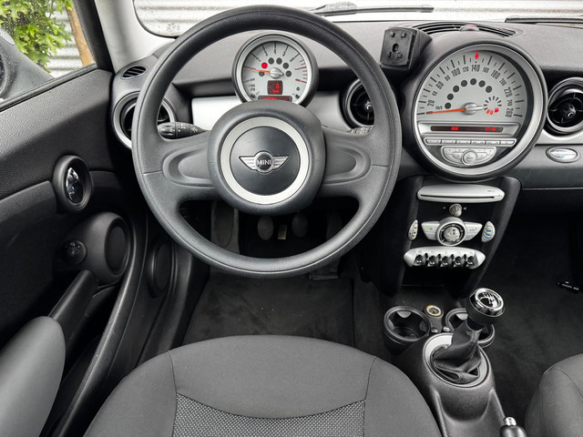 Foto 3 van Mini 3-Deurs 1.6 Cooper AIRCO / APK