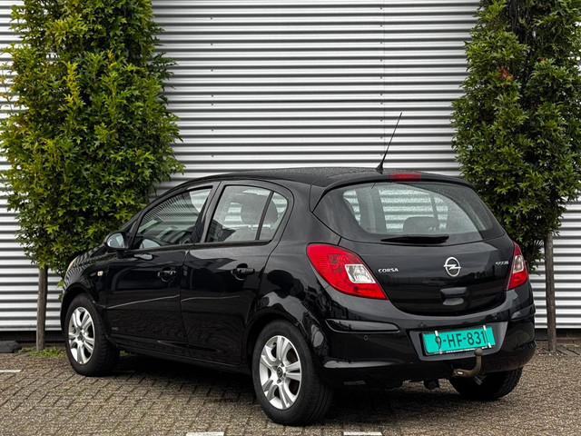 Foto 8 van Opel Corsa 1.3 CDTi EcoFlex S/S Cosmo AIrco 5 deurs