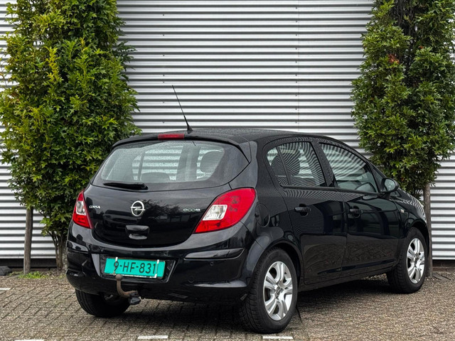 Foto 6 van Opel Corsa 1.3 CDTi EcoFlex S/S Cosmo AIrco 5 deurs