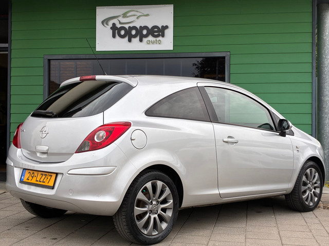 Foto 3 van Opel Corsa 1.2-16V '111' Edition|1e Eigenaar|Airco|CruiseControl|Elektr.ramen|LM-Velgen|NAP|Nieuwe A