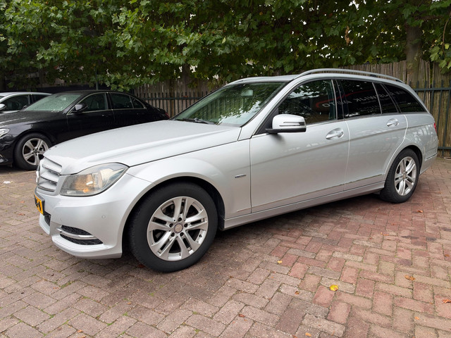 Foto 4 van Mercedes-Benz C-klasse Estate 180 Avantgarde Leder Nav Handgas Ex Bpm