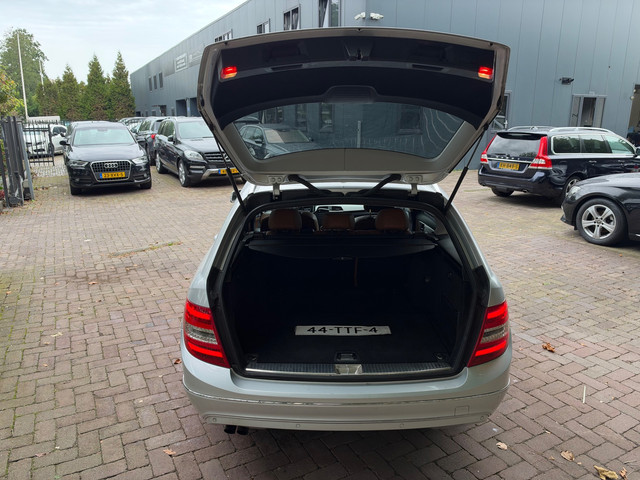 Foto 7 van Mercedes-Benz C-klasse Estate 180 Avantgarde Leder Nav Handgas Ex Bpm