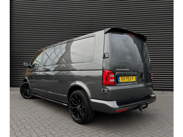 Foto 7 van Volkswagen Transporter 2.0 TDI L2H2| 180PK|CAMERA| CARPLAY| SENSOREN| TREKHAAK|