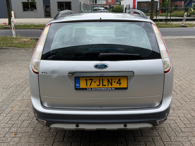 Foto 6 van Ford Focus Wagon 1.8 Titanium Flexi Fuel - Ford Focus X Road -