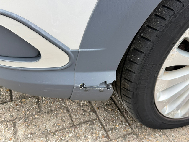 Foto 2 van Ford Focus Wagon 1.8 Titanium Flexi Fuel - Ford Focus X Road -