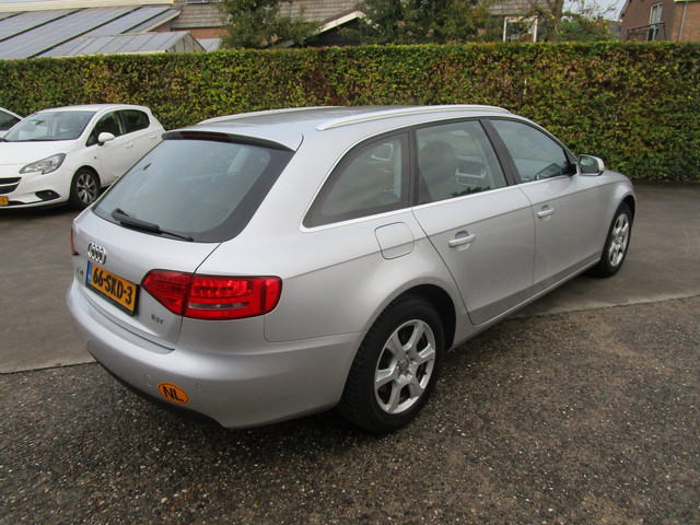 Foto 4 van Audi A4 Avant 1.8 TFSI turbo station nieuwe motor clima,mooi