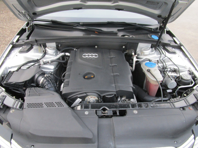 Foto 6 van Audi A4 Avant 1.8 TFSI turbo station nieuwe motor clima,mooi