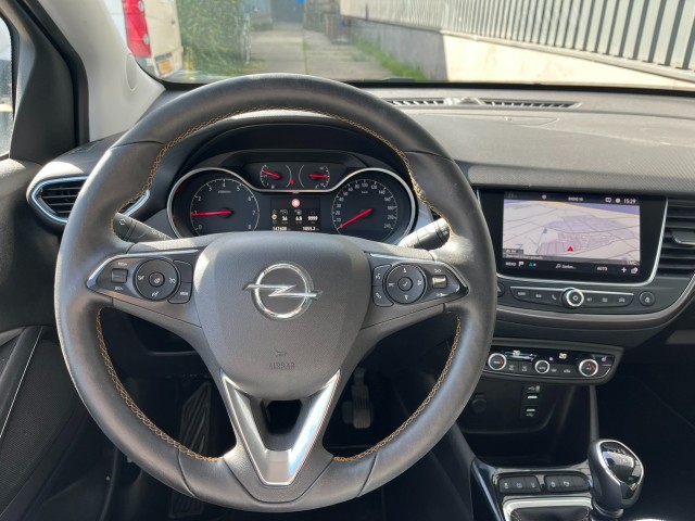 Foto 10 van OPEL CROSSLAND X Innovation 1.2 Turbo - Stoel/Stuur-verw. - PDC / Camera - NWE APK