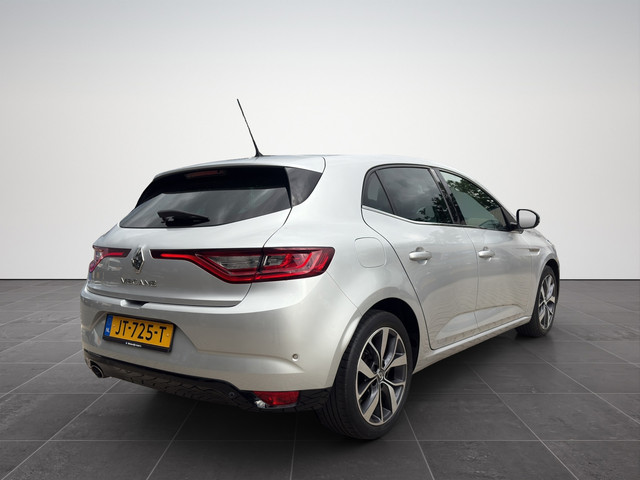Foto 4 van Renault Mégane 1.2 TCe Bose|Dode-Hoek|Head-Up|Massage|Camera