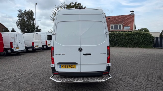 Foto 3 van MERCEDES-BENZ SPRINTER 311 CDI 84KW 114PK L3H2 AUTOMAAT EURO 6 AIRCO/ ORIGINEEL AUDIO/ CAMERA/ 100% DEALERONDERHOUDEN