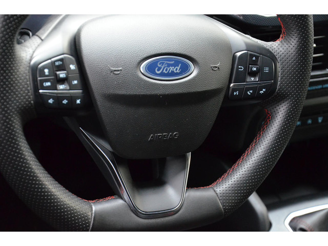 Foto 2 van Ford Focus Wagon 1.0 EcoBoost Hybrid ST Line Navi/Led/Pdc/Ecc/Trekhaak/Achteruitrijcamera/Privacy-Gl
