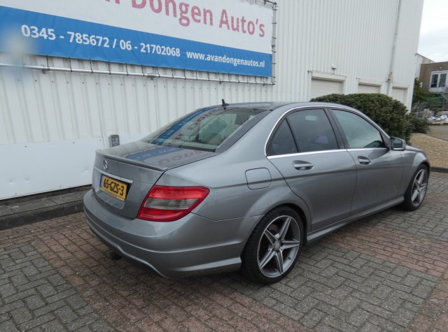Foto 6 van MERCEDES-BENZ C-KLASSE 200 Kompressor AMG EDITION AUT.,H&K,Leer,Clima,Trhaak