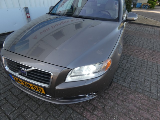 Foto 8 van VOLVO S80 2.4 D5 EXECUTIVE Automaat,ACC,Standk,Schuifdak,Koelkast