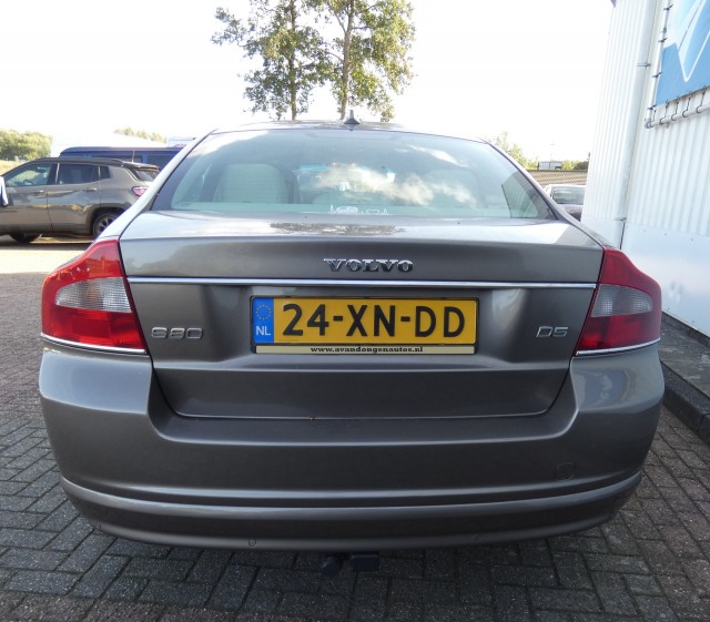 Foto 3 van VOLVO S80 2.4 D5 EXECUTIVE Automaat,ACC,Standk,Schuifdak,Koelkast