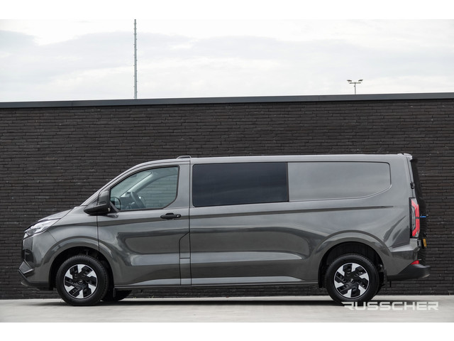 Foto 8 van Ford E-Transit Custom L2H1 218Pk 71Kwh | Dubbele Cabine | 5-Persoons | Trend 320 | Pro Power On Boar