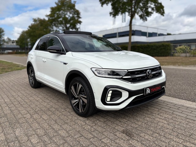 Foto 4 van VOLKSWAGEN T-ROC 1.5 TSI R-Line Pano Camera Adaptive Cruise