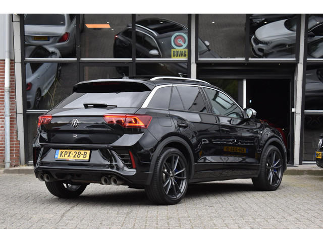Foto 5 van Volkswagen T-Roc 2.0 TSI 4Motion R Pano Akra Lane Camera ACC Trekhaak