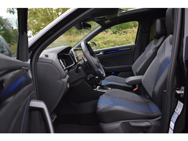 Foto 9 van Volkswagen T-Roc 2.0 TSI 4Motion R Pano Akra Lane Camera ACC Trekhaak