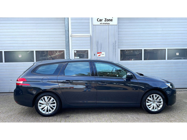 Foto 5 van Peugeot 308 SW 1.2 PureTech Blue Lease-Navi-Clima-Cruise-APK