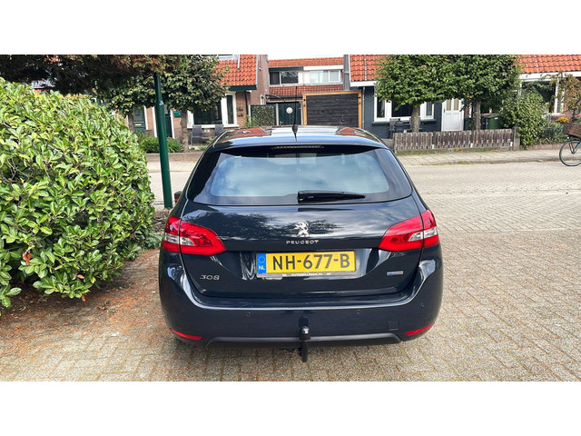 Foto 6 van Peugeot 308 SW 1.2 PureTech Blue Lease-Navi-Clima-Cruise-APK