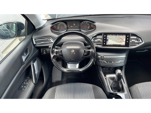Foto 9 van Peugeot 308 SW 1.2 PureTech Blue Lease-Navi-Clima-Cruise-APK