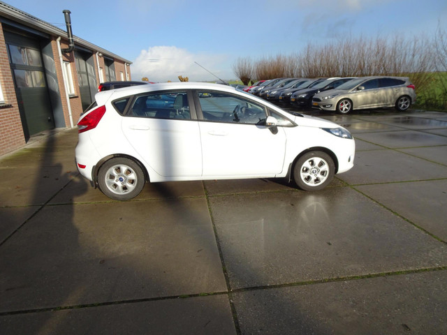 Foto 7 van Ford Fiesta 1.25 Trend