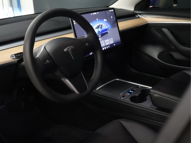 Foto 7 van Tesla Model 3 Long Range RWD 75 kWh [SOH 95%, PANORAMADAK, STOELVERWARMING V+A, STUURWIEL VERWARMING