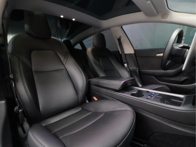 Foto 8 van Tesla Model 3 Long Range RWD 75 kWh [SOH 95%, PANORAMADAK, STOELVERWARMING V+A, STUURWIEL VERWARMING