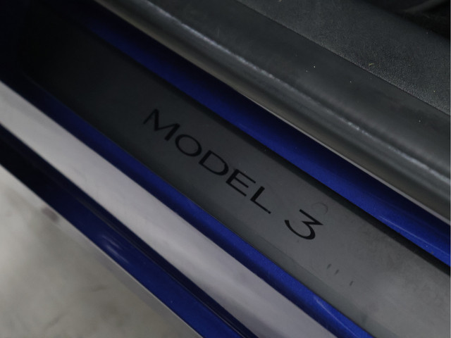 Foto 10 van Tesla Model 3 Long Range RWD 75 kWh [SOH 95%, PANORAMADAK, STOELVERWARMING V+A, STUURWIEL VERWARMING