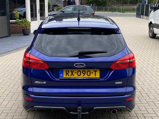 Foto 9 van Ford Focus Wagon 1.5 Titanium NIEUWSTAAT NAVI CRUISE KEYLESS CAMERA PDC CLIMA