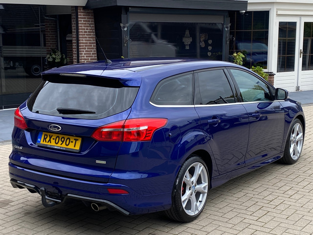 Foto 7 van Ford Focus Wagon 1.5 Titanium NIEUWSTAAT NAVI CRUISE KEYLESS CAMERA PDC CLIMA