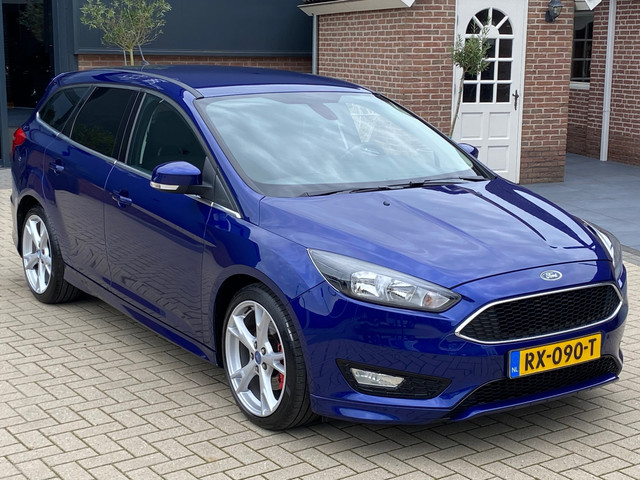 Foto 6 van Ford Focus Wagon 1.5 Titanium NIEUWSTAAT NAVI CRUISE KEYLESS CAMERA PDC CLIMA