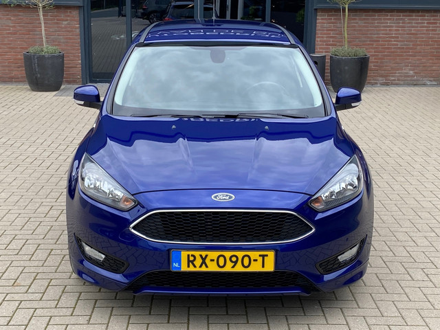 Foto 5 van Ford Focus Wagon 1.5 Titanium NIEUWSTAAT NAVI CRUISE KEYLESS CAMERA PDC CLIMA