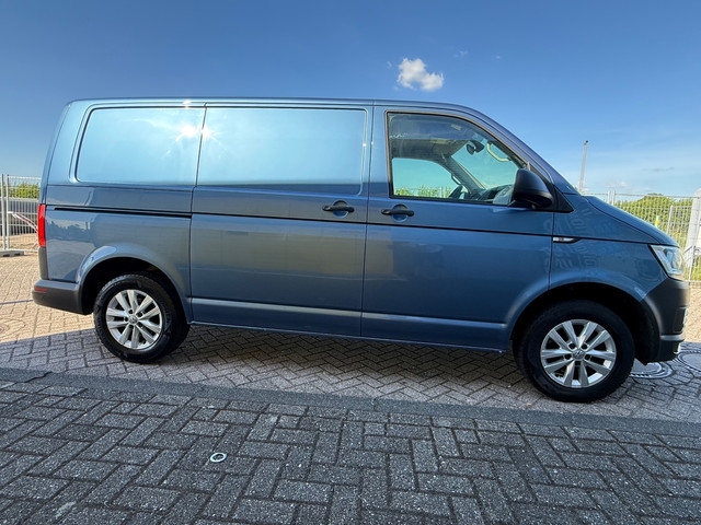 Foto 7 van Volkswagen Transporter 2.0 TDI Highline AIRCO Leer Navi Pdc Camera 2x schuifdeuren