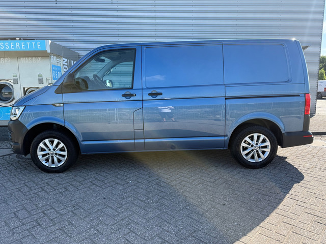 Foto 5 van Volkswagen Transporter 2.0 TDI Highline AIRCO Leer Navi Pdc Camera 2x schuifdeuren