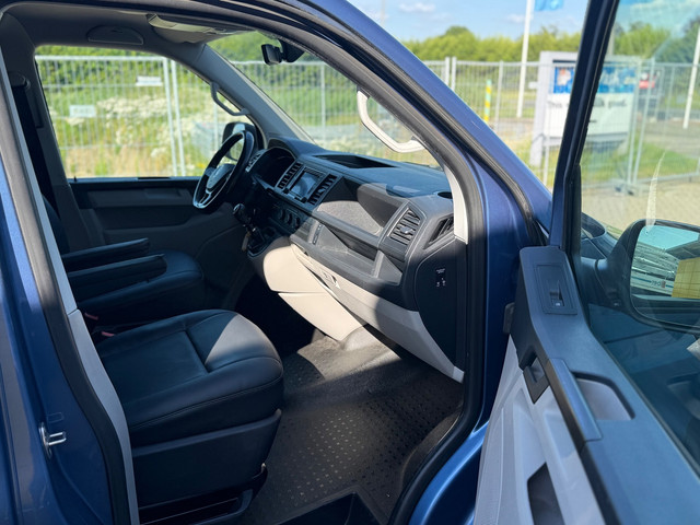 Foto 3 van Volkswagen Transporter 2.0 TDI Highline AIRCO Leer Navi Pdc Camera 2x schuifdeuren