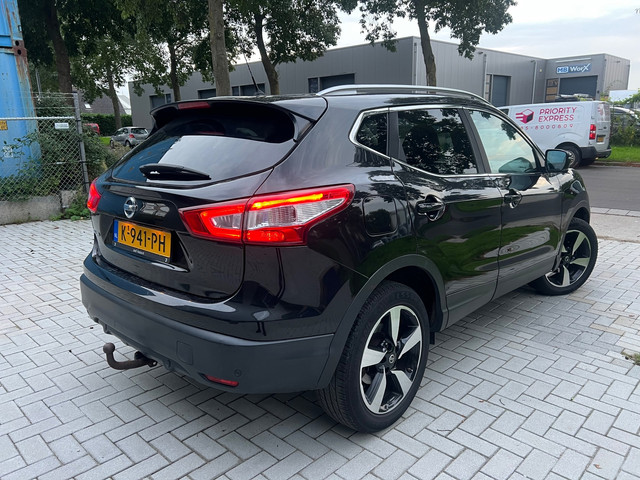 Foto 6 van Nissan Qashqai 1.2 Premier Edition pano/camera