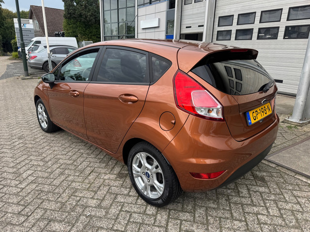 Foto 4 van Ford Fiesta 1.0 Titanium Airco, 5 deurs