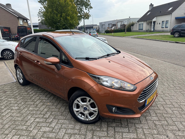 Foto 8 van Ford Fiesta 1.0 Titanium Airco, 5 deurs