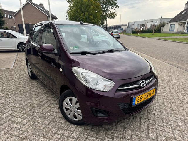 Foto 3 van Hyundai I10 1.0 i-Drive Cool Airco, 2e eigenaar