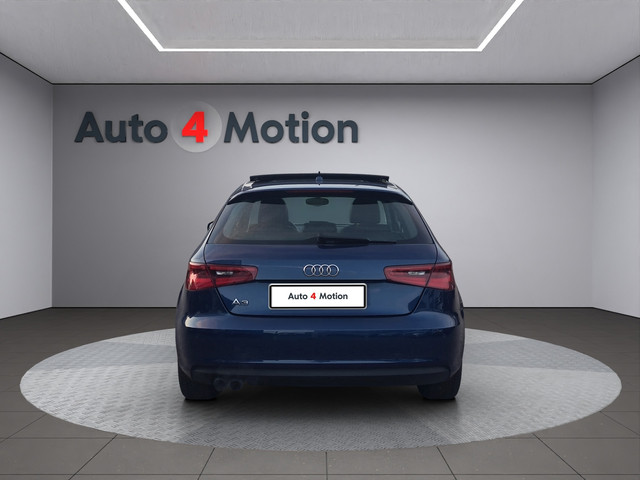 Foto 8 van Audi A3 1.4TFSI Pro Line plus Met ECC I NAVIG I PANO DAK