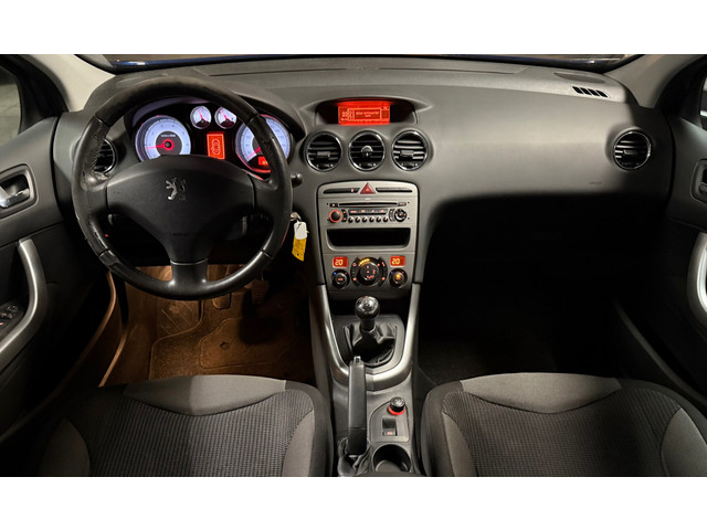 Foto 3 van Peugeot 308 1.6 VTi XT|NAP|APK08-27|Panoramadak|CruiseCntrl|Airco|Elekramen|